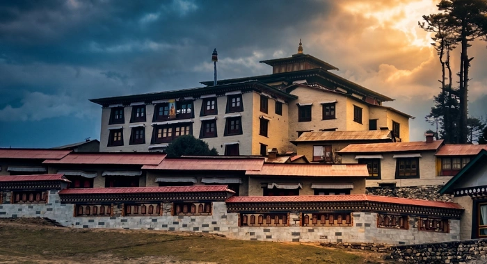 Day 05: Trek to Tengboche/Deboche