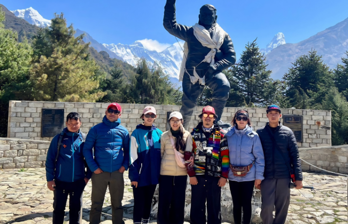 tenzing-hillary-statue-namche-bazar